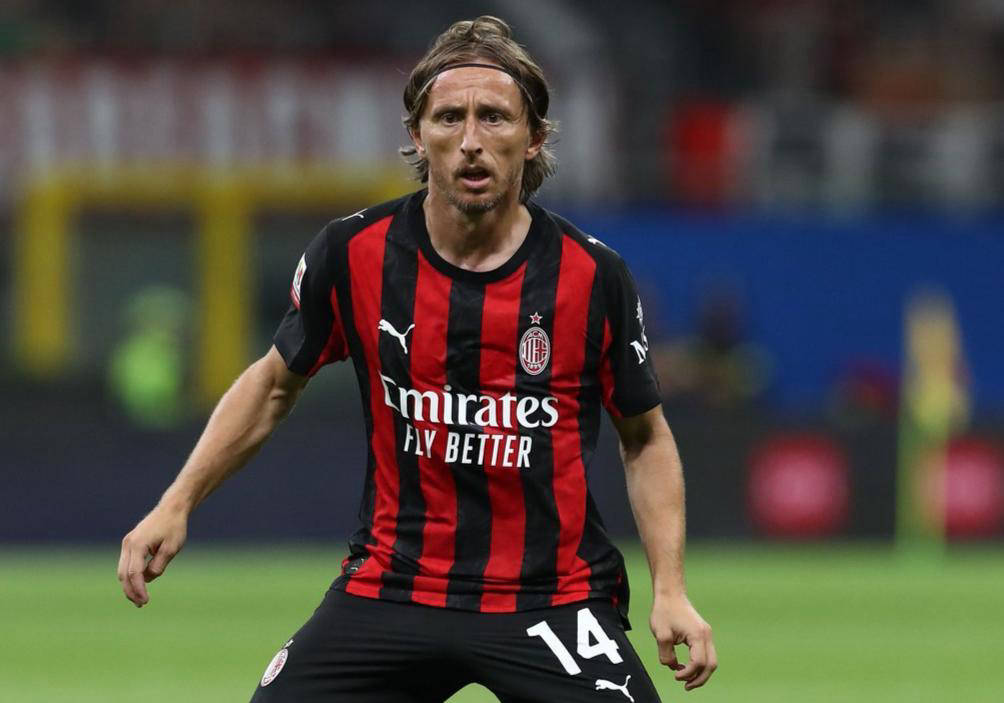 CBA杯战报：塔克22分7板，广厦103-99险胜青岛